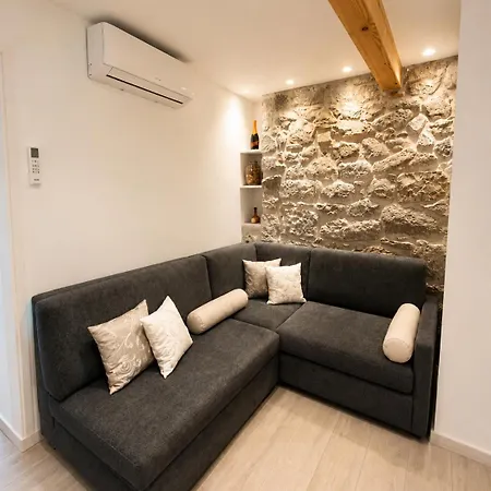 Luxury Skalina & Volat Апартаменти *
