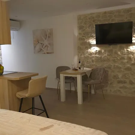 Luxury Skalina & Volat شقة